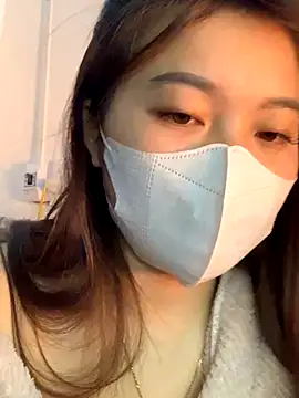 helo-kitty online show from 11/28/25, 08:09