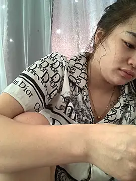 helo-kitty online show from 10/28/25, 08:46