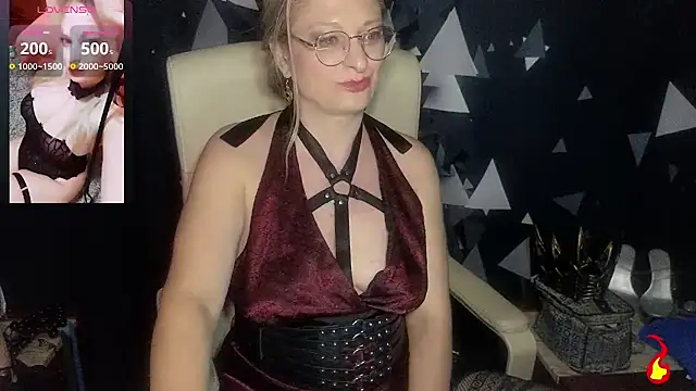 MonicaMis online show from 11/08/25, 03:26