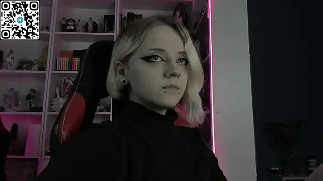 Holy Mistress S online show from 03/15/26, 10:11