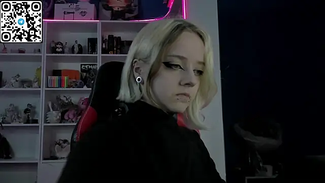 Holy Mistress S online show from 05/19/26, 07:59