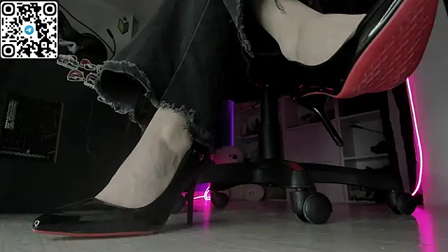 Holy Mistress S online show from 05/14/26, 08:22