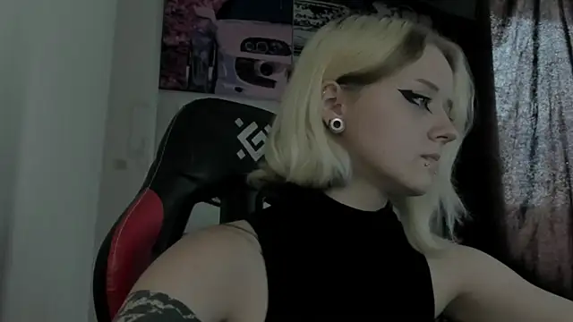 Holy Mistress S online show from 07/06/26, 07:26
