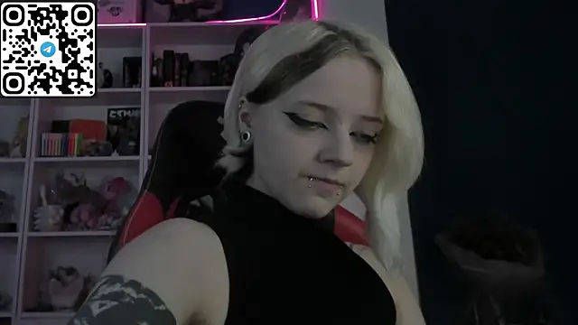 Holy Mistress S online show from 05/10/26, 08:40