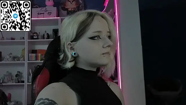 Holy Mistress S online show from 05/03/26, 08:08