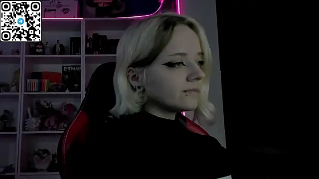 Holy Mistress S online show from 05/22/26, 09:40