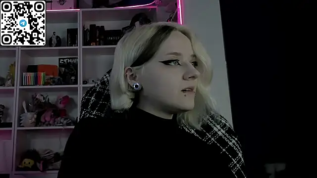 Holy Mistress S online show from 04/25/26, 09:12