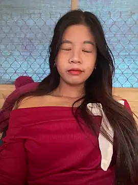 Snapshot of ninixinh chatting on 10/22/25, 05:07 ninixinh online show from 10/22/25, 05:07