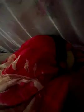 ninixinh online show from 10/30/25, 12:20