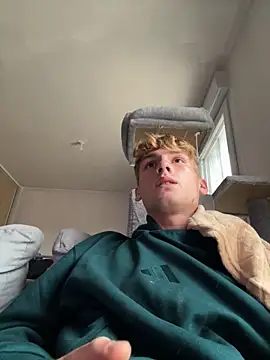 Charlycki online show from 10/24/25, 08:13