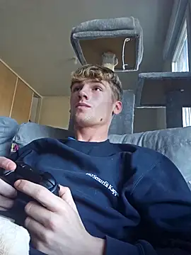 Charlycki online show from 10/28/25, 03:11