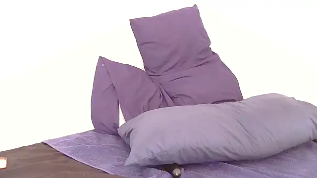 BadZuluBitch online show from 02/11/26, 06:35