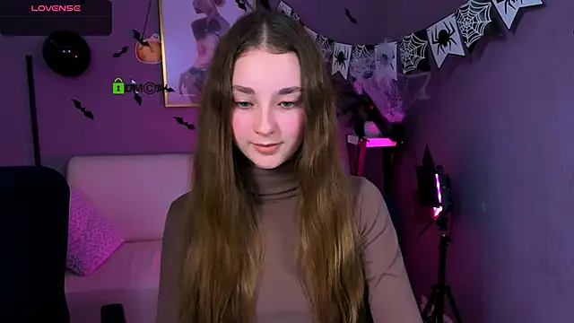 Snapshot of alisabliss chatting on 10/25/25, 12:39 alisabliss online show from 10/25/25, 12:39
