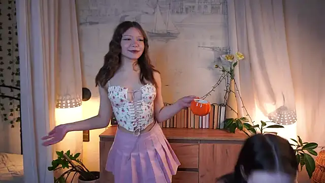 JanelAkerley online show from 11/22/25, 03:38