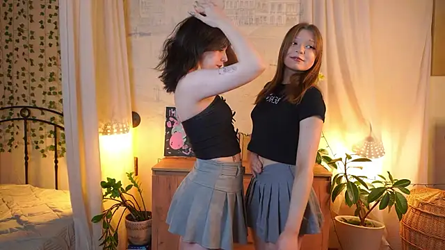 JanelAkerley online show from 11/21/25, 03:38