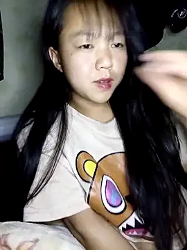 Quynhsumon online show from 03/11/26, 03:06