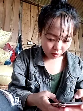 Quynhsumon online show from 02/17/26, 04:21