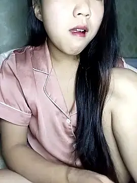 Quynhsumon online show from 01/15/26, 03:15