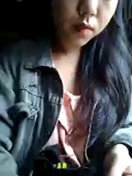 Quynhsumon online show from 11/01/25, 06:51