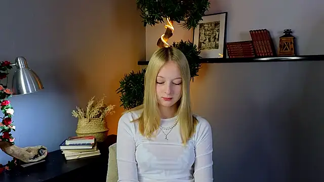 YungLyssy online show from 11/02/25, 03:00