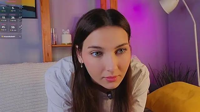 KateCahee online show from 12/17/25, 01:21