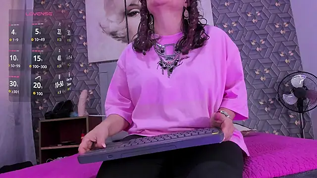 Debora Cienfuegos25 online show from 01/08/26, 04:13