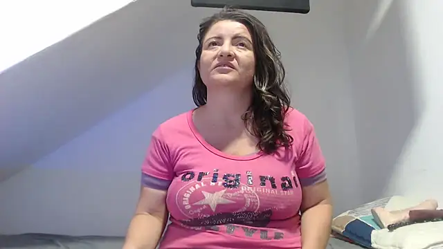 Debora Cienfuegos25 online show from 02/21/26, 01:29