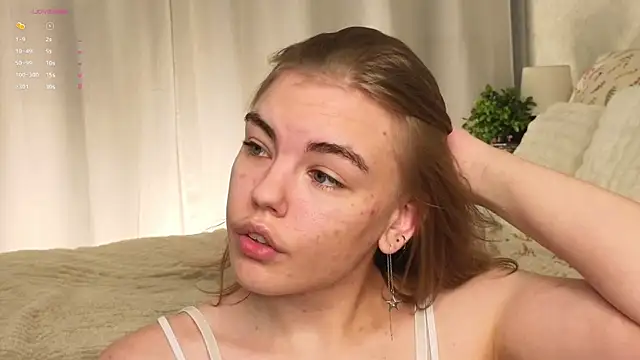 Snapshot of MelodyBaur chatting on 07/01/26, 01:44 MelodyBaur online show from 07/01/26, 01:44