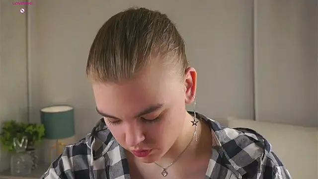 MelodyBaur online show from 04/08/26, 01:34