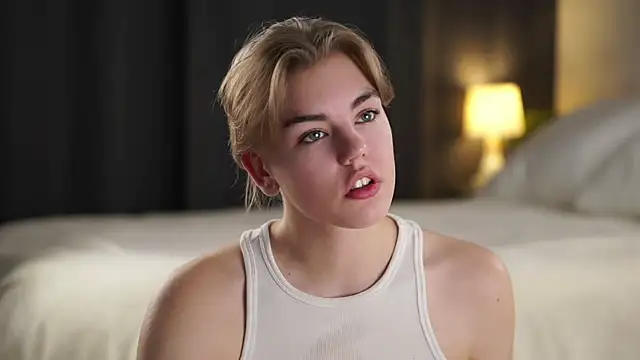 MelodyBaur online show from 11/12/25, 01:04