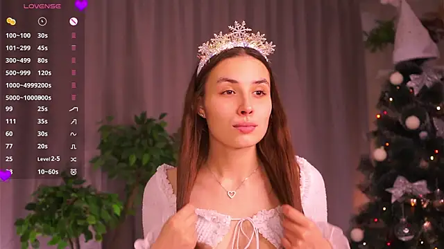 LeonoraWoods online show from 12/16/25, 04:22