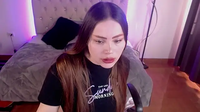  crystal12 online show from 12/17/25, 02:22