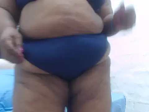 Snapshot of MatureMilfxxx chatting on 10/31/25, 04:31 MatureMilfxxx online show from 10/31/25, 04:31