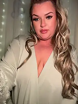 Scottish Milf Bella xo online show from 04/09/26, 10:27