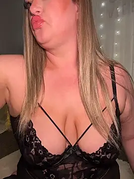 Scottish Milf Bella xo online show from 03/28/26, 11:39