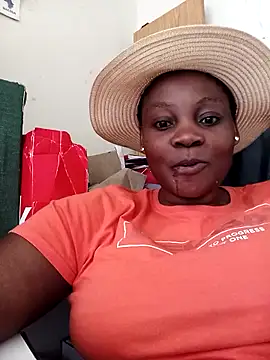 blackbeautyxx92 online show from 11/19/25, 10:37