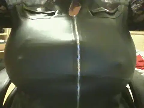 guywithboobs online show from 02/17/26, 01:47