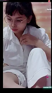 Snapshot of Maomilove1 chatting on 05/19/26, 02:57 Maomilove1 online show from 05/19/26, 02:57