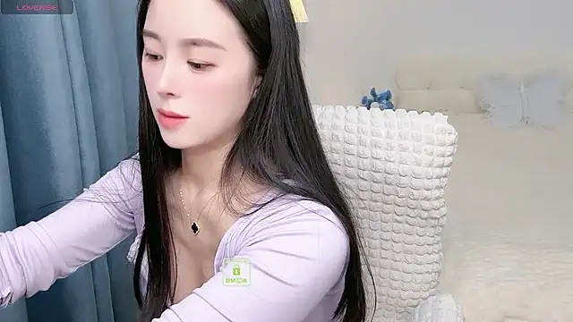 Xiaotaimei 666 online show from 10/24/25, 06:01