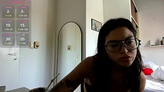 lucialuna online show from 02/26/26, 05:02
