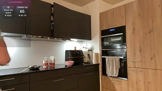 allisonwhite222 online show from 11/04/25, 02:43