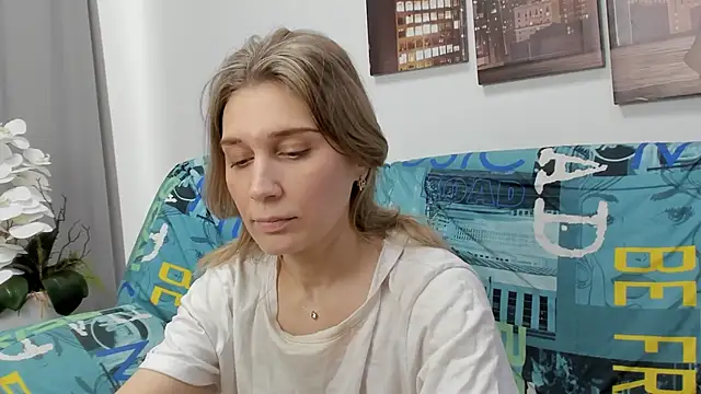 Tenderly Sophie online show from 02/13/26, 08:14