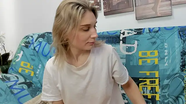 Tenderly Sophie online show from 02/21/26, 01:18