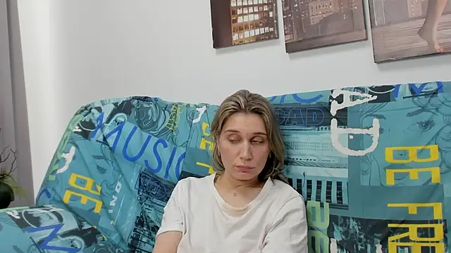 Tenderly Sophie online show from 02/15/26, 07:51