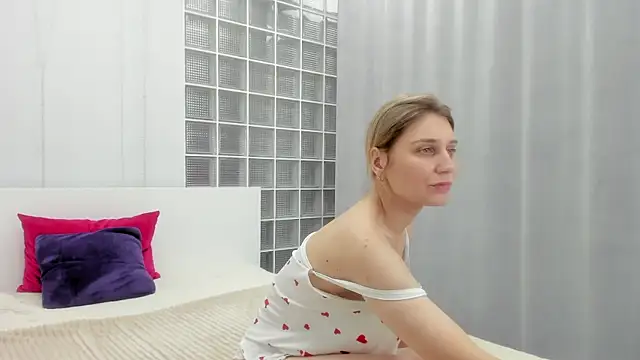 Tenderly Sophie online show from 11/27/25, 01:39