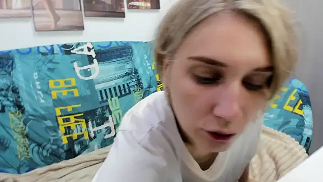 Snapshot of Tenderly_Sophie chatting on 06/07/26, 01:11 Tenderly Sophie online show from 06/07/26, 01:11