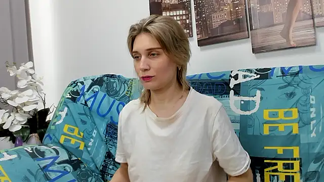 Tenderly Sophie online show from 03/03/26, 01:34