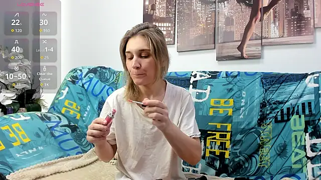 Tenderly Sophie online show from 04/11/26, 01:24