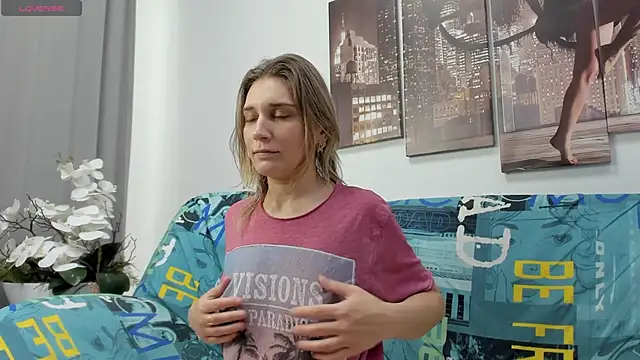 Tenderly Sophie online show from 01/11/26, 01:23