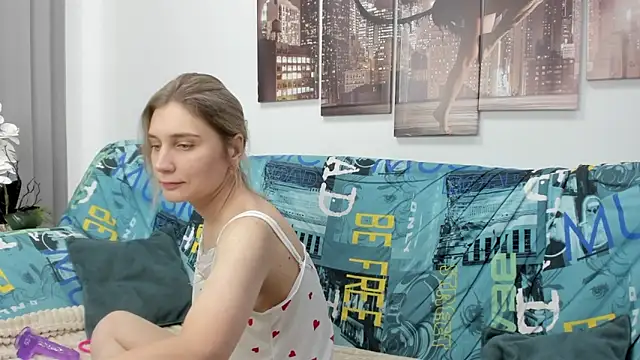 Tenderly Sophie online show from 12/04/25, 01:15